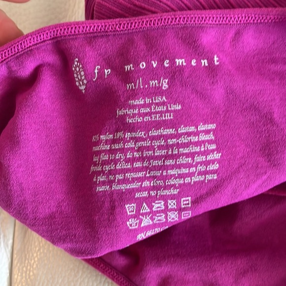 (MAJOR SALE) Free People Movement Good Karma Tank Top M/L - Picture 4 of 4